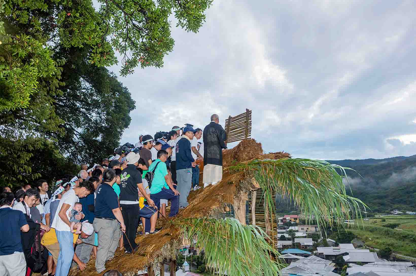 秋名・幾里の伝統行事ショチョガマ