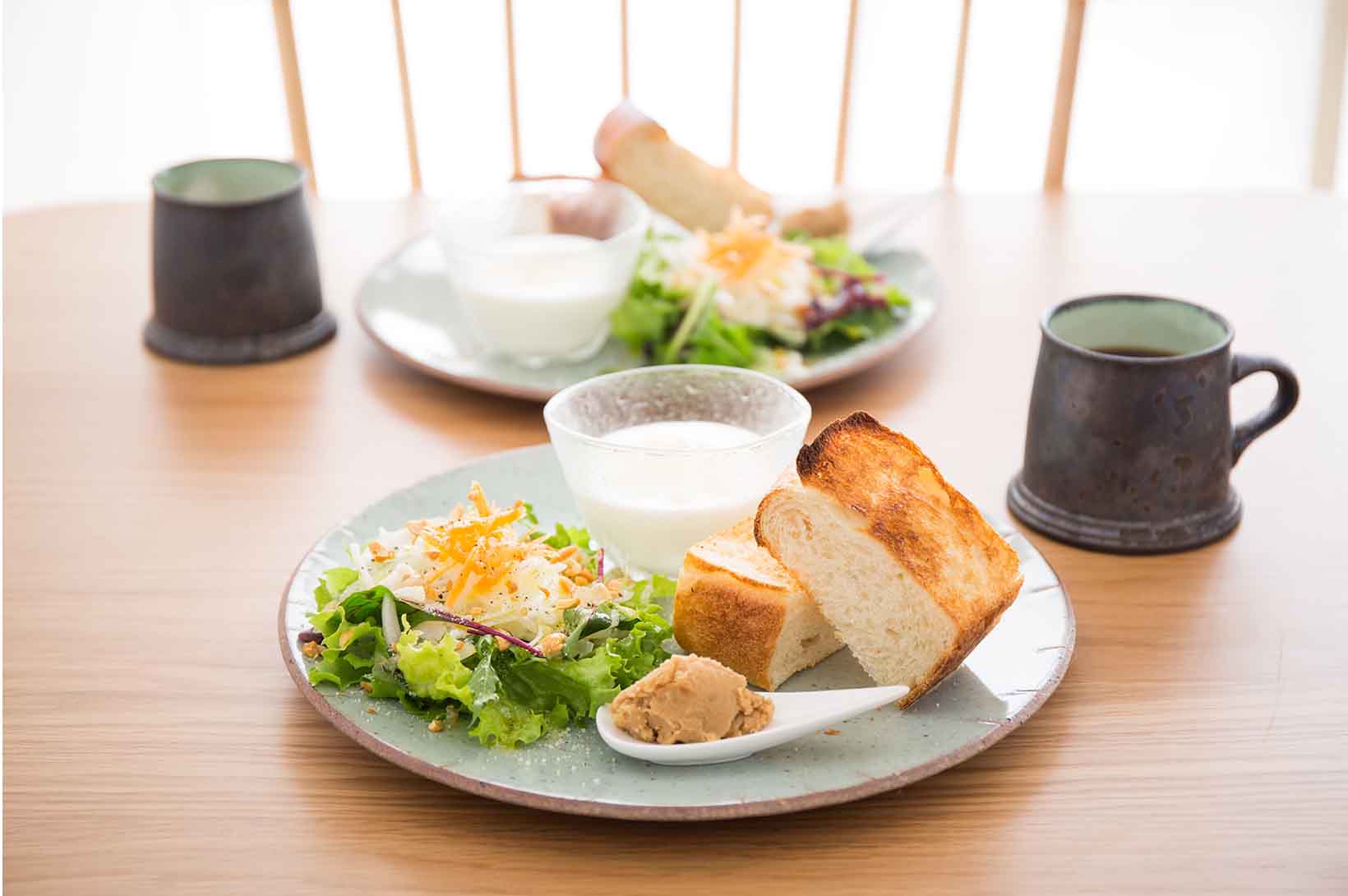 朝食・パンとコーヒー